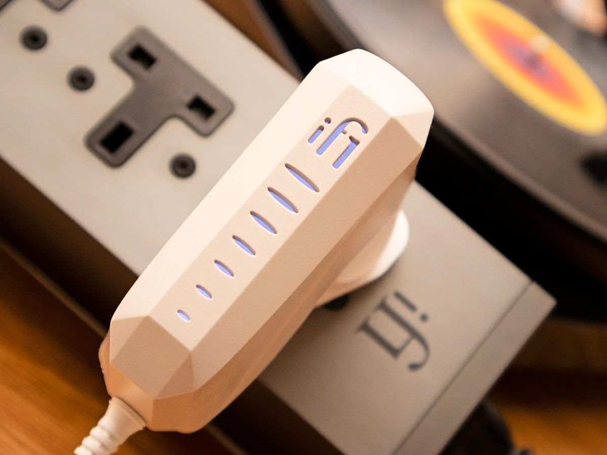 iFi Audio iPOWER X - 15V - Image 8