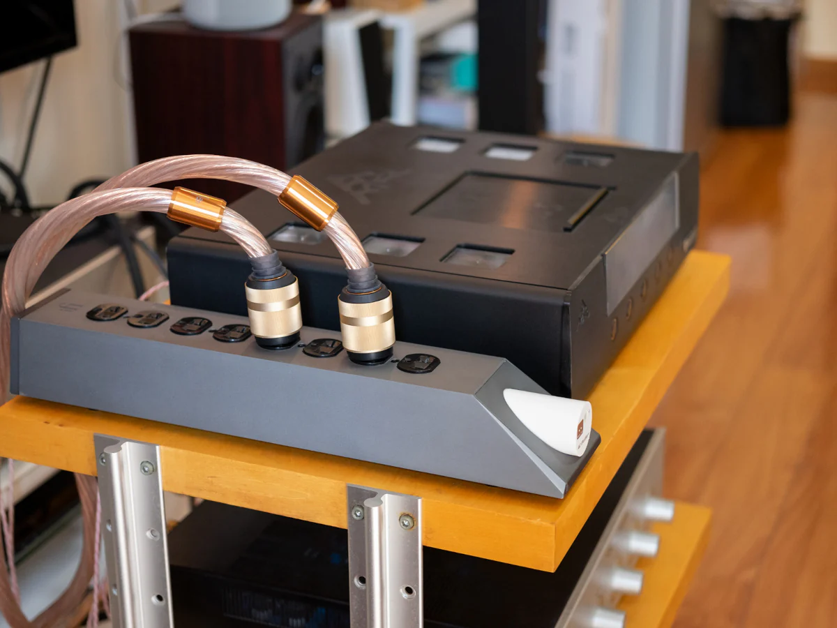 iFi Audio Quasar - Image 11