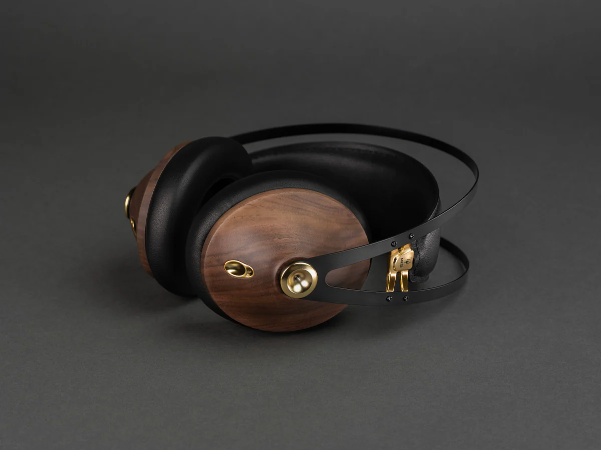 MEZE 99 Classics 2nd Gen - Image 9