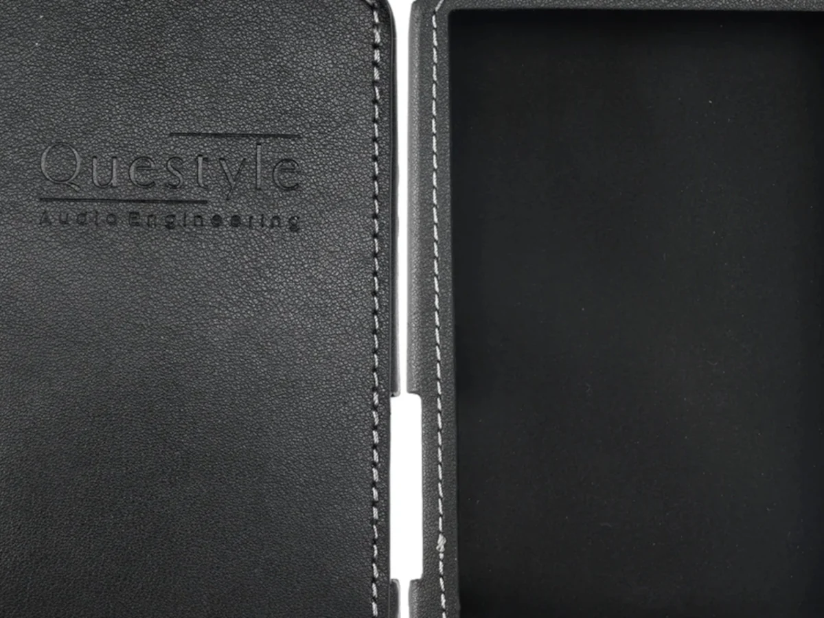 QUESTYLE Pochette SIGMA Cuir Noir - Image 3